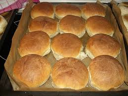 Chefkoch De Rezept Amerikanische Hot Dog Buns Nr 2 Rezepte Lebensmittel Essen Hot Dog Brotchen