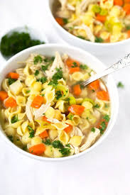 Schnelle Huhnersuppe 30 Minuten Und Super Lecker Kochkarussell Rezept Schnelle Huhnersuppe Essensrezepte Huhnersuppe Rezept