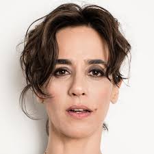 Lúcia McCartney • Season 1