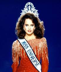 This is cecilia bolocco miss universo by retrodial on vimeo, the home for high quality videos and the people who love them. Imperdible As Luca Cecilia Bolocco Cuando Gan El Miss Universo Hace 34 Aos Casinosglitz