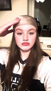 eva bailey (@evabaileyyy)