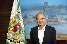 Câmara municipal de almada, almada, portugal. Mensagem Do Presidente Camara Municipal De Guimaraes