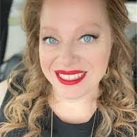 Amy Abdella's Instagram, Twitter & Facebook