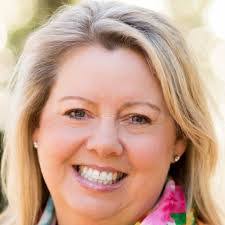 Elizabeth Wall's Instagram, Twitter & Facebook