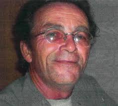 Curtis Lee Phipps was born August 5, 1956 in Topeka, KS to Deward and Ruby  Phipps. He passed in his home