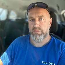 Nakon niza godina istraživanja danas sam postao doktor humanističkih  znanosti i objavio prvi put biografiju o velikom Vladi Gotovcu. Mom  političkom i moralnom uzoru, kršćanskom liberalu i liberalnom…