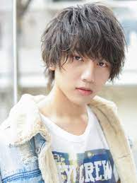 髪西くん ゆるふわマッシュウルフ メンズ ビューティーboxヘアカタログ マッシュウルフ メンズ メンズ ヘアスタイル メンズヘアスタイルミディアム