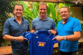 04/08/2021 11h49 atualizado há 35 minutos. Novo Tecnico Do Cruzeiro Conceicao Se Reune Com Presidente E Patrocinador Superesportes