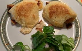 Griesknepfle Oder Griespflutte E Genuss Semoule Quenelles Plat En Terre Cuite