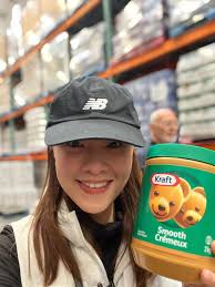 當樽花生醬大過你個頭嘅時候證明……… 人真係要學識放下😌