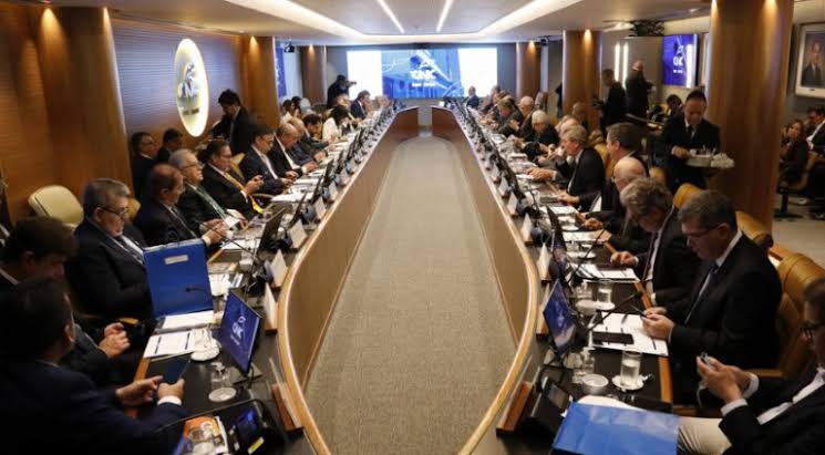 Sa&uacute;de, emprego e inova&ccedil;&atilde;o pautam reuni&atilde;o da diretoria da CNC &ndash; Sistema  FENACON