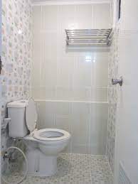 11 Interior Desain Kamar Mandi Sederhana Minimalis Kamar Mandi Minimalis Ide Kamar Mandi Desain Kamar Mandi