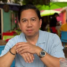 Saucy ribs or dry rub? Please keep it civil