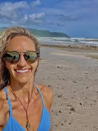 ➡️ It's time to get outside and move that body! 🌟.. It's time to DO the  THINGS you said you were going to do! Sometimes it's hard when we got  caught up