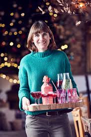 Sarah Moore's House: Vintage Designer & Presenter Renovates ...