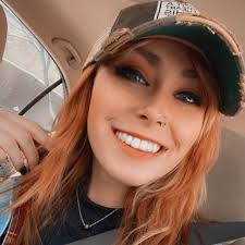 Aurora Phelps's Instagram, Twitter & Facebook