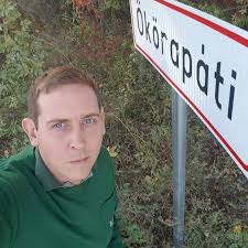 Gusztáv molnár est un acteur hongrois. A Draga Orokosok Sztarja Eskuvo Helyett Szakitott Parjaval 9 Ev Utan Mentek Szet Hazai Sztar Femina