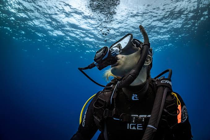 What's Covered in the PADI Divemaster Course?