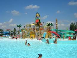 Najlepsze kluby w rimini, włoska pizza i mega integracja! Pepemare Water Park Lake Activities Water Sports Activities