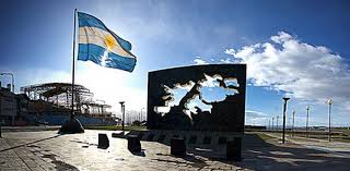 It is owned and administrated by the provincial government, and has a seating capacity of over 40,000 spectators. Similitudes Peligrosas Los Discursos Oficiales En Malvinas Y En La Pandemia Actual