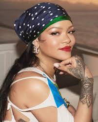 Rihanna just made history again! 👑 Forbes and Reuters confirm she is now  the first Black woman to build two brands projected to hit billion-dollar  valuations. Fenty Beauty, which she owns 50%,