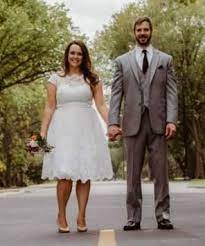 16 Ideas Wedding Dress Plus Size Simple Vow Renewals For 2019 Wedding Dresses Lace Courthouse Wedding Dress Courthouse Wedding Dress Short