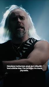 Alman pagan metal grubu Equilibrium, büyüleyici yeni teklileri “Borrowed  Waters” ile geri döndü. Şarkıda doğaüstü atmosferiyle öne çıkan witchy-pop  sanatçısı Roniit yer alıyor. Ormanlar ve alevler arasında çekilen görkemli,  doğayla iç içe