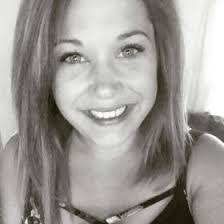 Amanda Bechtold's Instagram, Twitter & Facebook