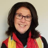 Beth Mohan's Instagram, Twitter & Facebook