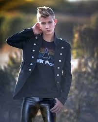 Pin By Luis Lopez On Euro Modellen Mens Leather Pants Leather Jeans Men Skinny Jeans Men