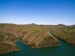 Find waterfront real estate for sale here. 200 Acres Farm On Dale Hollow Lake Land For Sale In Byrdstown Pickett County Tennessee 104203 Landflip