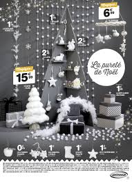 Comme chaque année il faut préparer les cadeaux… et surtout soigner la déco ! All Box Fr Page 415 Sur 437