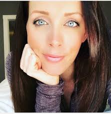 Erin Murray (@erin_flatoutfitness) • Instagram photos and videos