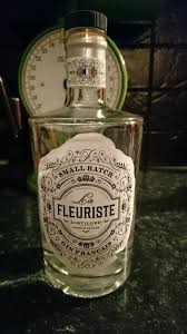 La Fleuriste Gin Francais Sold By Aldi Distilled In Part Using French Grapes Gin Bottles Gin Cocktails Gin Tasting