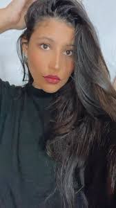 Jocelyn Baer's Instagram, Twitter & Facebook