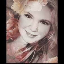 Deanna Nicole's Instagram, Twitter & Facebook