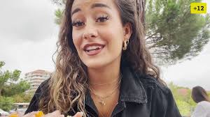 Así es un día en la ajetreada vida universitaria de Marina Rivers