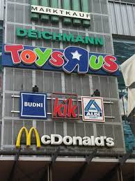 Grucza pleaded not guilty at his arraignment late wednesday. Toys R Us Gmbh 21073 Hamburg Harburg Offnungszeiten Adresse Telefon