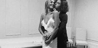 O casal anunciou a notícia através de uma publicação no instagram sasha meneghel szafir figueiredo, escreveu ela na legenda da foto. Vedl5lp Dbjrrm