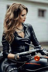 Harleydavidsonbobbersblack Harleydavidsongirlswoman Harleydavidsongirlsbeauti Harleydavidsonbobbersblack H Motorrad Madchen Damen Motorrad Bikerbraut