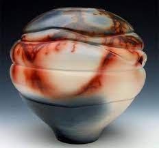 Charlie And Linda Riggs Pottery At Mudfire Gallery Raku Pottery Ceramics Pottery Art Raku Ceramics