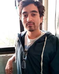 Emilio Mensing @emsiingg, Biotecnólogo de la @umayor ganó nuestro  #AplicatuIdea💡 con su proyecto AquaGreen. Motívate también a participar y  postula en el link en nuestro perfil