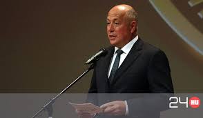 Miskolc polgármesteri hivatala közölte dr. A Miskolci Polgarmesteri Hivatal Elmagyarazta Miert Kriza Akos Hazanal Takaritottak El A Havat 24 Hu