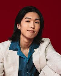 🌟 姓名：陸錦輝人稱：John Luk 年齡：26 缺點：自我中心、不信人、彆扭Dream Role：國雄（最後晚餐）、Arthur  Fleck（Joker）  技能：演戲、形體創作、唱歌（男低音）、編作劇場、毯子功、劍道*************************************************  Contact ✨ Instagram ...