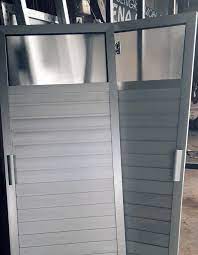 Sifat aluminium yang tahan air dan anti korosi sangat cocok dimanfaatkan sebagai pintu kamar mandi. Harga Pintu Kamar Mandi Dan Jenisnya Lacak Harga