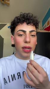 Ho adorato questi look 😍🍓🍓🍓#stawberry🍓 #strawberrymakeuplook