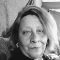 2100+ "Michèle D." profiles