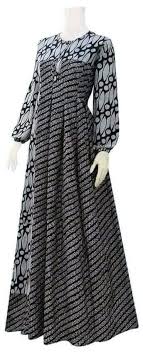 Model baju batik lainnya untuk anda yang memiliki ukuran badan ekstra adalah dress batik dengan kerah sabrina. Batik Dress Model Pakaian Hijab Pakaian Wanita Gaya Model Pakaian