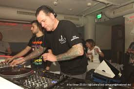The owners, gerd schüler and michael presinger, opened the club on 8 november 1978. Gallery 23 03 13 Taktvoll Pres Dj Dag Dorian Gray Cocoon Frankfurt Bild 1072933