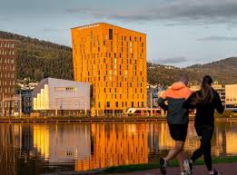 Bane nor eiendom eier, forvalter og utvikler all jernbaneeiendom i norge. Eiendomsbransjen Bane Nor Eiendom